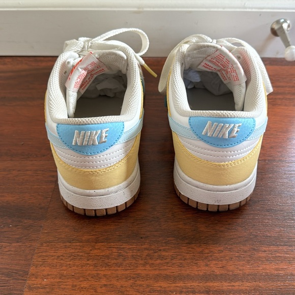 Nike Women’s Dunk Low - Picture 4 of 5